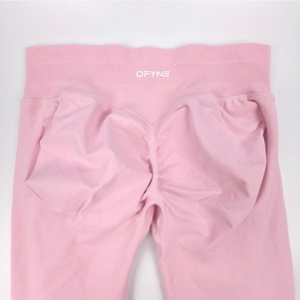 DFYNE Impact Leggings Seamless Compression Contour Barbie Pink Athleisure Sporty